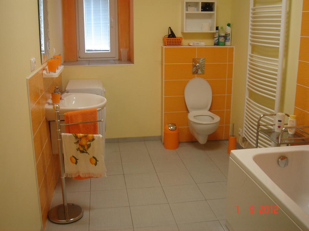 קרלובי וארי Apartments Vera מראה חיצוני תמונה