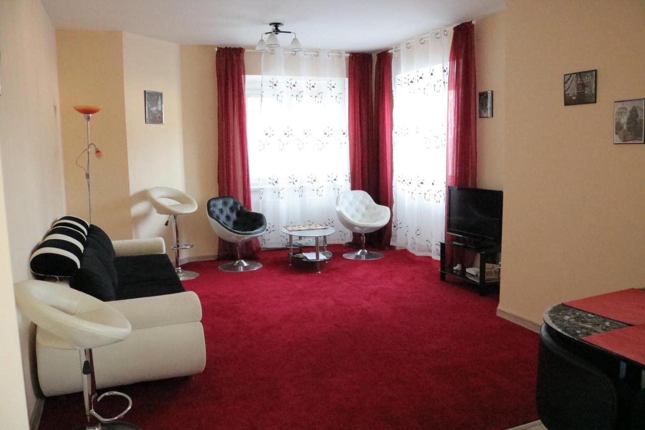 קרלובי וארי Apartments Vera מראה חיצוני תמונה
